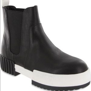 MIA Alexander Black and White Platform Chunky Ankle Boots